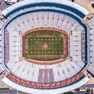 the alabama football stadium in tuscaloosa