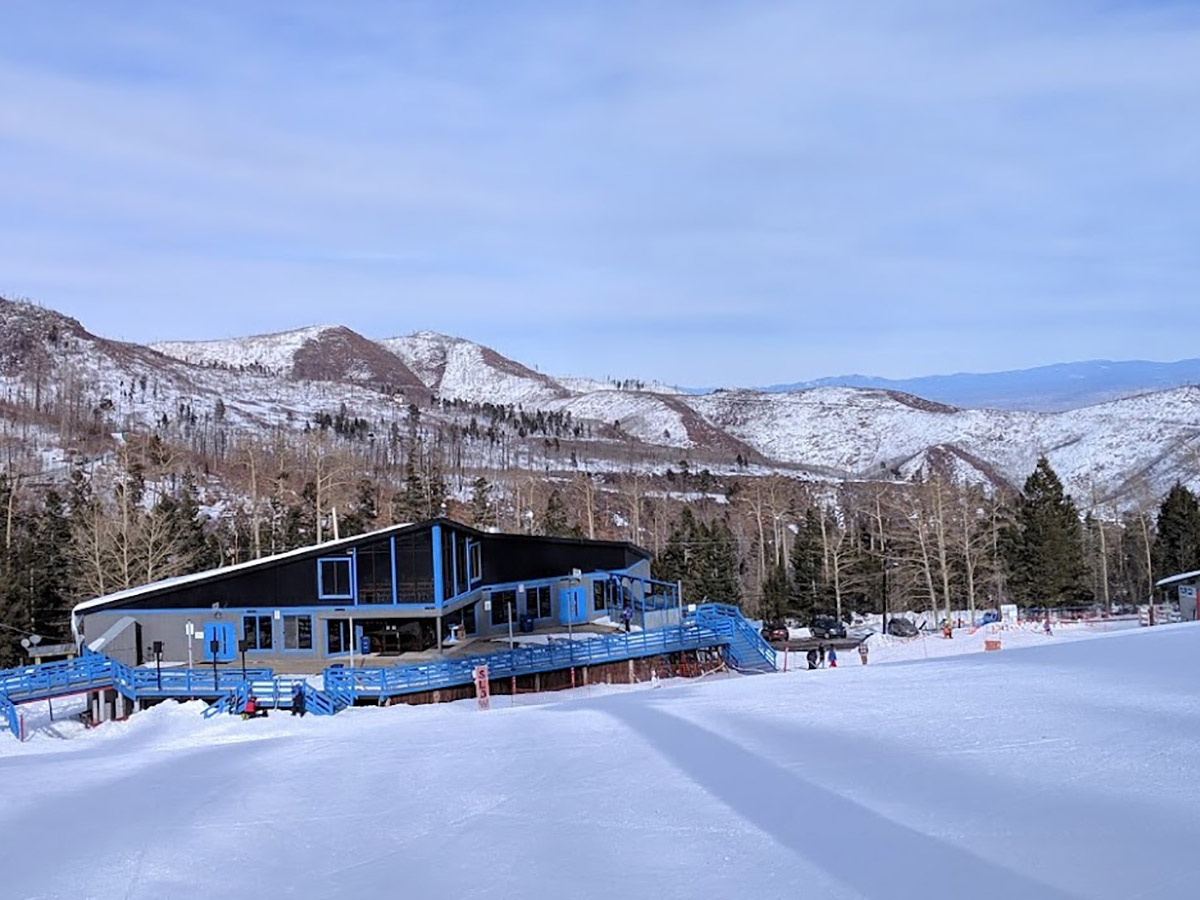 a snowy ski area at pajarito