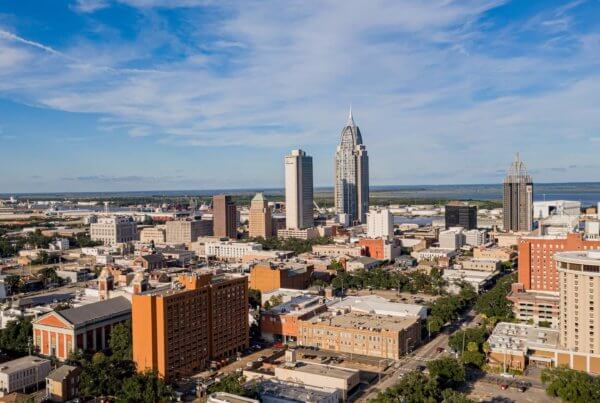 landscape view of the cityscape horizon of mobile, alabama