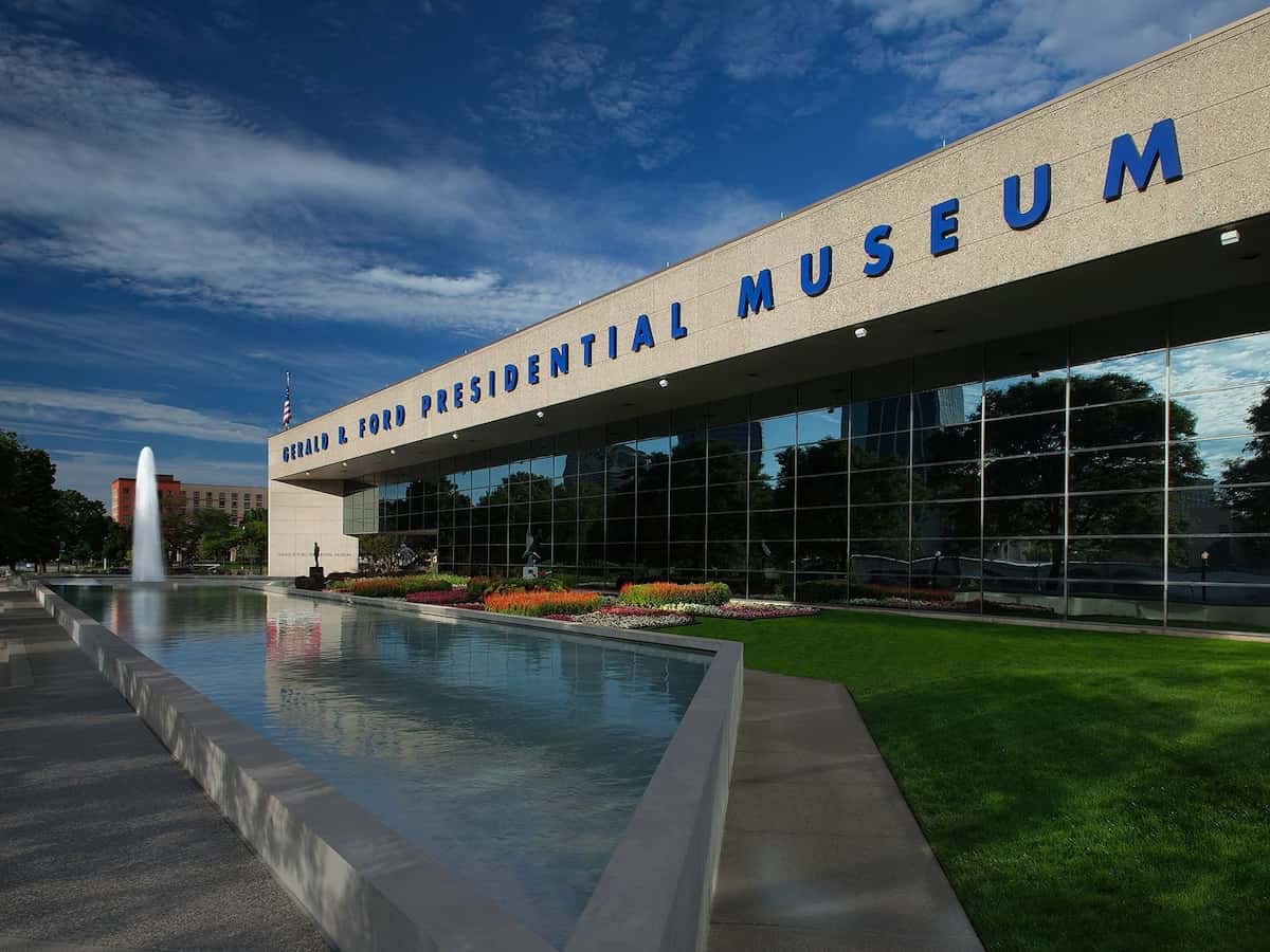 the exterior of the gerald r ford presidential museum in grand rapids