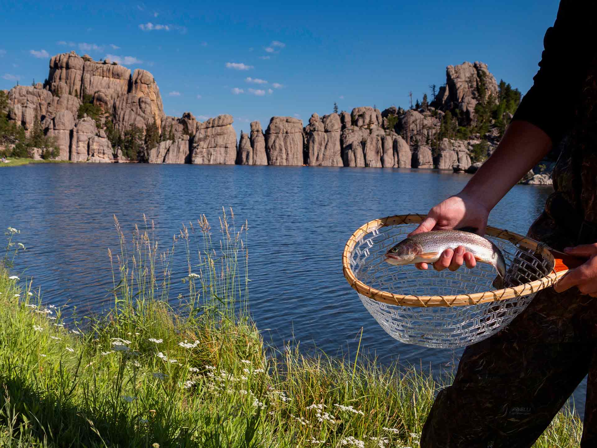 The Best Fishing Spots in South Dakota: A Guide to the Top 15 Destinations