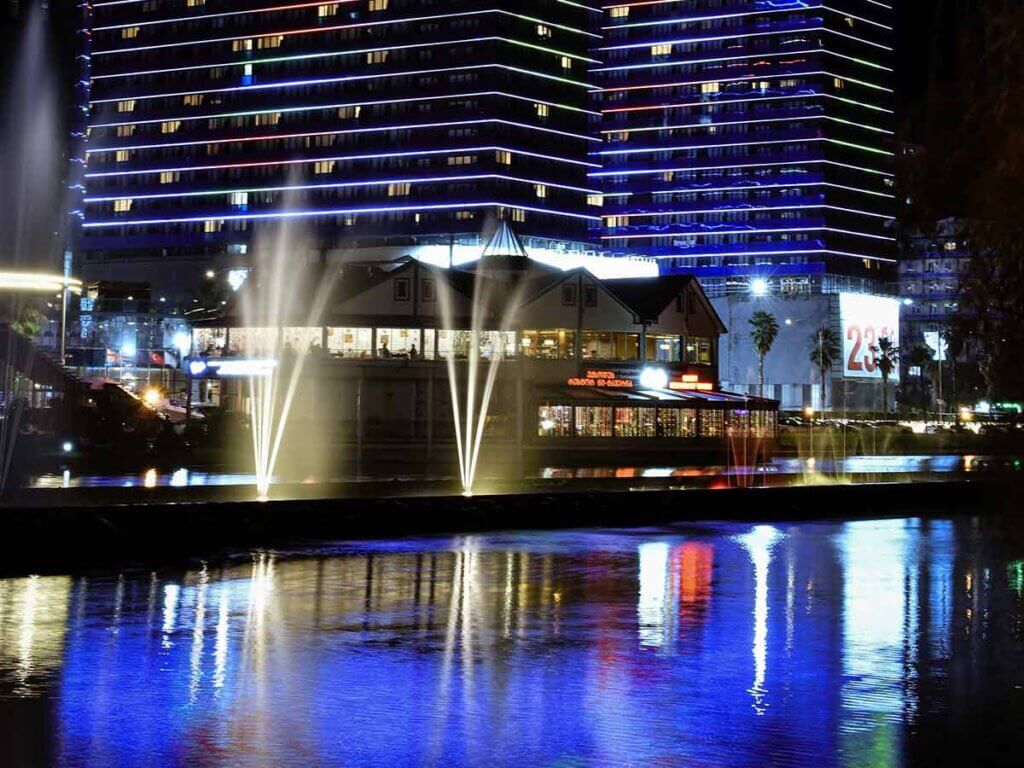 The Cosmopolitan of Las Vegas lit up at night